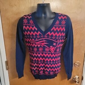 NWT New England Patriots Ugly Xmas Sweater V-Neck Long Sleeve Size Smal